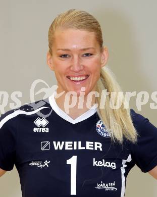 Volleyball. ATSC Sparkasse Wildcats. Mannschaftsfototermin. Maja Gustin. Klagenfurt, 23.10.2010.
Foto: Kuess
---
pressefotos, pressefotografie, kuess, qs, qspictures, sport, bild, bilder, bilddatenbank