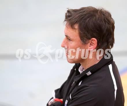 Volleyball. ATSC Sparkasse Wildcats gegen Post SV. Trainer Helmut Voggenberger. Klagenfurt, 23.10.2010.
Foto: Kuess
---
pressefotos, pressefotografie, kuess, qs, qspictures, sport, bild, bilder, bilddatenbank