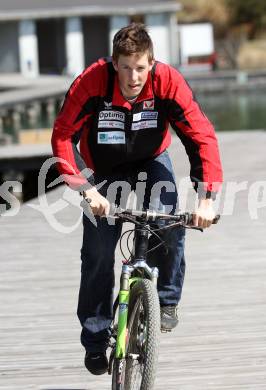 Radsport. Alexander Gehbauer. Faak am See, 24.3.2010.
Foto: Kuess
---
pressefotos, pressefotografie, kuess, qs, qspictures, sport, bild, bilder, bilddatenbank