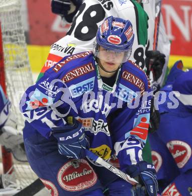 EBEL. Eishockey Bundesliga. EC Pasut VSV gegen Olimpija Ljubljana  (Laibach). Stefan Bacher (VSV). Villach, am 8.10.2010.
Foto: Kuess 


---
pressefotos, pressefotografie, kuess, qs, qspictures, sport, bild, bilder, bilddatenbank