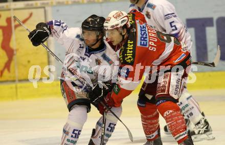 EBEL. Eishockey Bundesliga. KAC gegen Alba Volan SAPA Fehervar AV19. Tyler Spurgeon,  (KAC), Roger Holeczy (Alba Volan). Klagenfurt, am 26.10.2010.
Foto: Kuess 

---
pressefotos, pressefotografie, kuess, qs, qspictures, sport, bild, bilder, bilddatenbank