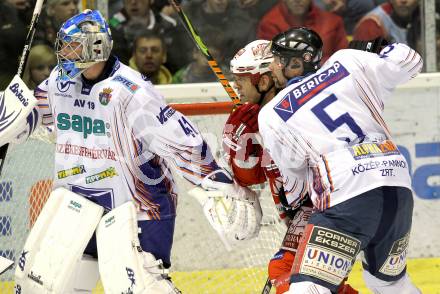 EBEL. Eishockey Bundesliga. KAC gegen Alba Volan SAPA Fehervar AV19. Jeff Shantz, (KAC),  Tommi Satosaari, Oscar Ackestroem (Alba Volan). Klagenfurt, am 26.10.2010.
Foto: Kuess 

---
pressefotos, pressefotografie, kuess, qs, qspictures, sport, bild, bilder, bilddatenbank