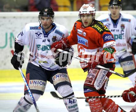 EBEL. Eishockey Bundesliga. KAC gegen Alba Volan SAPA Fehervar AV19. Tyler Spurgeon,  (KAC), Marton Vas (Alba Volan). Klagenfurt, am 26.10.2010.
Foto: Kuess 

---
pressefotos, pressefotografie, kuess, qs, qspictures, sport, bild, bilder, bilddatenbank