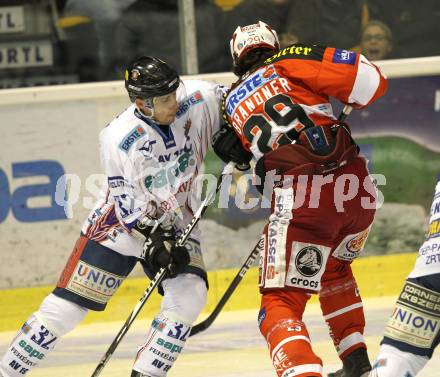 EBEL. Eishockey Bundesliga. KAC gegen Alba Volan SAPA Fehervar AV19. Christoph Brandner (KAC), Viktor Tokaji (Alba Volan). Klagenfurt, am 26.10.2010.
Foto: Kuess 

---
pressefotos, pressefotografie, kuess, qs, qspictures, sport, bild, bilder, bilddatenbank