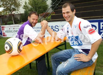 Fussball Regionalliga. Vorschaufoto Klagenfurter Derby SAK gegen SK Austria Klagenfurt. Alexander Schenk, Christian Dlopst. Klagenfurt, am 13.10.2010.
Foto: Kuess

---
pressefotos, pressefotografie, kuess, qs, qspictures, sport, bild, bilder, bilddatenbank