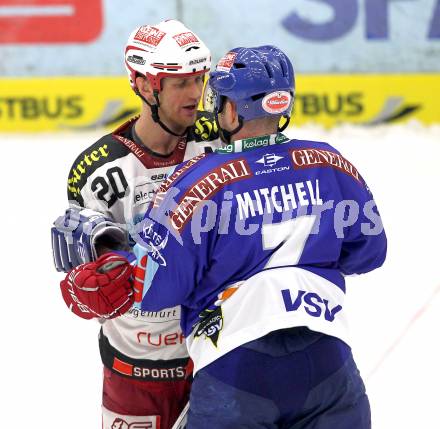 EBEL. Eishockey Bundesliga. VSV gegen KAC. Kevin Mitchell, (VSV), Mike Craig (KAC). Villach, am 29.10.2010.
Foto: Nadja Kuess 

---
pressefotos, pressefotografie, kuess, qs, qspictures, sport, bild, bilder, bilddatenbank