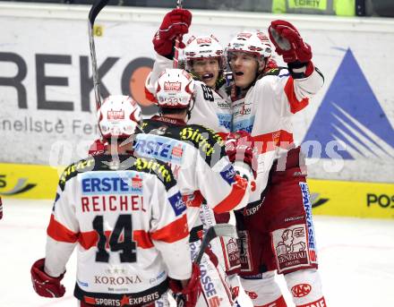 EBEL. Eishockey Bundesliga. VSV gegen KAC. Torjubel Raphael Herburger, Manuel Geier (KAC). Villach, am 29.10.2010.
Foto: Nadja Kuess 

---
pressefotos, pressefotografie, kuess, qs, qspictures, sport, bild, bilder, bilddatenbank