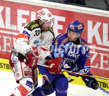 EBEL. Eishockey Bundesliga. VSV gegen KAC. Roland Kaspitz, (VSV), Peter Ratchuk (KAC). Villach, am 29.10.2010.
Foto: Nadja Kuess 

---
pressefotos, pressefotografie, kuess, qs, qspictures, sport, bild, bilder, bilddatenbank