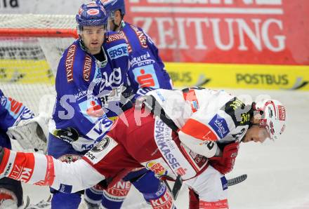 EBEL. Eishockey Bundesliga. VSV gegen KAC. Michael Mike Martin, (VSV), Christoph Brandner (KAC). Villach, am 29.10.2010.
Foto: Kuess 

---
pressefotos, pressefotografie, kuess, qs, qspictures, sport, bild, bilder, bilddatenbank