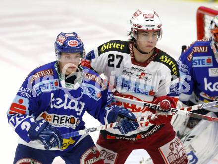 EBEL. Eishockey Bundesliga. VSV gegen KAC. Andreas Wiedergut,  (VSV), Thomas HUndertpfund (KAC). Villach, am 29.10.2010.
Foto: Nadja Kuess 

---
pressefotos, pressefotografie, kuess, qs, qspictures, sport, bild, bilder, bilddatenbank