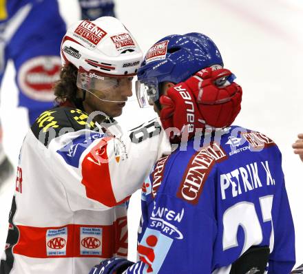 EBEL. Eishockey Bundesliga. VSV gegen KAC. Nikolas Petrik, (VSV), Raphael Herburger (KAC). Villach, am 29.10.2010.
Foto: Nadja Kuess 

---
pressefotos, pressefotografie, kuess, qs, qspictures, sport, bild, bilder, bilddatenbank