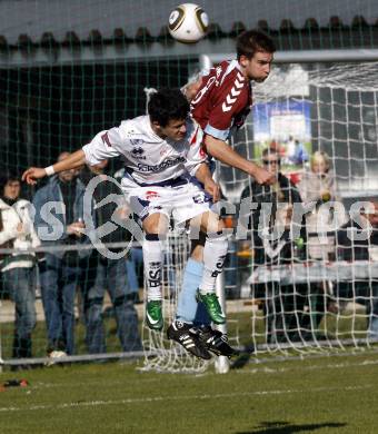 Fussball. Regionalliga. SAK gegen SV Feldkirchen. Koller Marco (SAK), Hebenstreit David (Feldkirchen). Klagenfurt, 30.10.2010.
Foto: Nadja Kuess 

---
pressefotos, pressefotografie, kuess, qs, qspictures, sport, bild, bilder, bilddatenbank