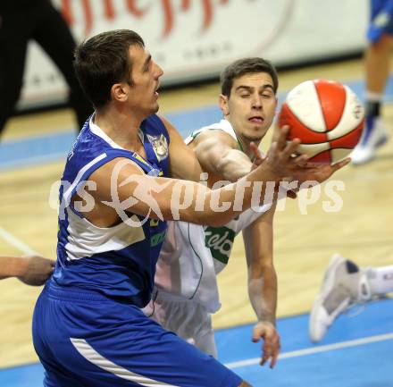 Basketball Bundesliga. Woerthersee Piraten gegen UBSC Graz. Edgar Allesch,  (Piraten), Milan Stegnjaic (Graz). Klagenfurt, 30.10.2010.
Foto:  Kuess

---
pressefotos, pressefotografie, kuess, qs, qspictures, sport, bild, bilder, bilddatenbank