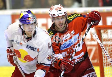 EBEL. Eishockey Bundesliga. KAC gegen Red Bull Salzburg. Johannes Kirisits, (KAC),  Douglas Lynch (Salzburg). Klagenfurt, 31.10.2010.
Foto: Kuess 

---
pressefotos, pressefotografie, kuess, qs, qspictures, sport, bild, bilder, bilddatenbank