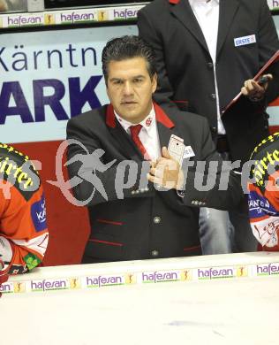 EBEL. Eishockey Bundesliga. KAC gegen EC Red Bull Salzburg. Trainer Manny Viveiros (KAC). Klagenfurt, am 31.10.2010.
Foto: Kuess
---
pressefotos, pressefotografie, kuess, qs, qspictures, sport, bild, bilder, bilddatenbank