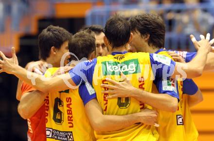 Volleyball. Aich/Dob gegen ACH Bled. Jubel (Aich). Prevalje, 9.10.2010.
Foto: Kuess
---
pressefotos, pressefotografie, kuess, qs, qspictures, sport, bild, bilder, bilddatenbank