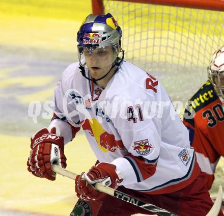 EBEL. Eishockey Bundesliga. KAC gegen EC Red Bull Salzburg. Steven Regier (Salzburg). Klagenfurt, am 31.10.2010.
Foto: Kuess
---
pressefotos, pressefotografie, kuess, qs, qspictures, sport, bild, bilder, bilddatenbank