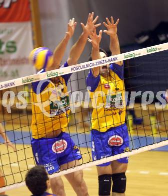 Volleyball. Aich/Dob gegen ACH Bled. Petar Kirchev, Andrej Grut (Aich). Prevalje, 9.10.2010.
Foto: Kuess
---
pressefotos, pressefotografie, kuess, qs, qspictures, sport, bild, bilder, bilddatenbank