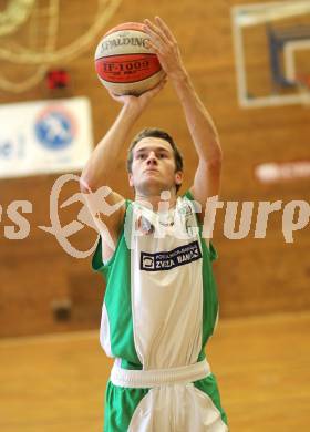 Basketball 2. Bundesliga. KOS Klagenfurt gegen BBU Salzburg. Matej Smrtnik (KOS). Klagenfurt, am 31.10.2010.
Foto: Kuess
---
pressefotos, pressefotografie, kuess, qs, qspictures, sport, bild, bilder, bilddatenbank