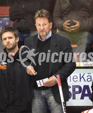 EBEL. Eishockey Bundesliga. KAC gegen HK Acroni Jesenice. Trainer Heikki Maelkiae (Jesenice). Klagenfurt, am 10.10.2010.
Foto: Kuess 

---
pressefotos, pressefotografie, kuess, qs, qspictures, sport, bild, bilder, bilddatenbank