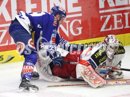 EBEL. Eishockey Bundesliga. VSV gegen KAC. Patrick Platzer (VSV), Andy Chiodo (KAC). Villach, am 29.10.2010.
Foto: Kuess 

---
pressefotos, pressefotografie, kuess, qs, qspictures, sport, bild, bilder, bilddatenbank