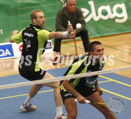 Badminton Bundesliga. ASKOE Kelag Kaernten gegen ASV Pressbaum. Michael Trojan, Julian Hristov (Kaernten). Klagenfurt, am 30.10.2010.
Foto: Kuess
---
pressefotos, pressefotografie, kuess, qs, qspictures, sport, bild, bilder, bilddatenbank