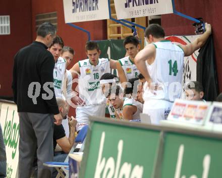 Basketball Bundesliga. Woerthersee Piraten gegen UBSC Graz.  Andreas Kuttnig, Christian Erschen, Thomas Kennedy, Edgar Allesch  (Piraten). Klagenfurt, 30.10.2010.
Foto:  Kuess

---
pressefotos, pressefotografie, kuess, qs, qspictures, sport, bild, bilder, bilddatenbank