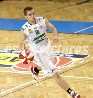 Basketball Bundesliga. Woerthersee Piraten gegen Xion Dukes Klosterneuburg.  Gunter Zajic (Piraten). Klagenfurt, 6.11.2010.
Foto:  Kuess

---
pressefotos, pressefotografie, kuess, qs, qspictures, sport, bild, bilder, bilddatenbank