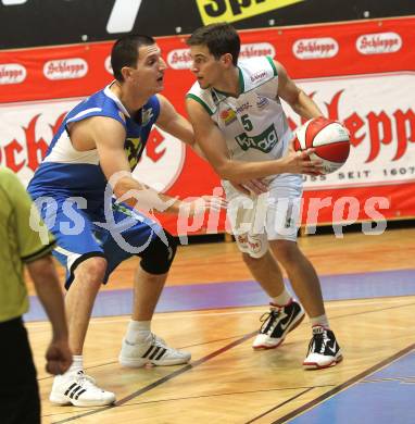 Basketball Bundesliga. Woerthersee Piraten gegen UBSC Graz.  Edgar Allesch (Piraten), Dragan Miletic (Graz). Klagenfurt, 30.10.2010.
Foto:  Kuess

---
pressefotos, pressefotografie, kuess, qs, qspictures, sport, bild, bilder, bilddatenbank