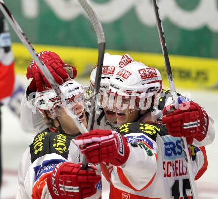 EBEL. Eishockey Bundesliga.  VSV gegen KAC. Torjubel Markus Pirmann, Thomas HUndertpfund, Paul Schellander (KAC). Villach, am 7.11.2010.
Foto: Kuess 


---
pressefotos, pressefotografie, kuess, qs, qspictures, sport, bild, bilder, bilddatenbank