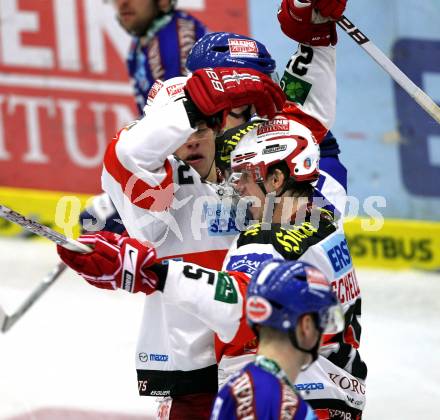 EBEL. Eishockey Bundesliga.  VSV gegen KAC.  Torjubel Thomas HUndertpfund, Paul Schellander (KAC). Villach, am 7.11.2010.
Foto: Kuess 


---
pressefotos, pressefotografie, kuess, qs, qspictures, sport, bild, bilder, bilddatenbank