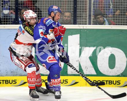 EBEL. Eishockey Bundesliga.  VSV gegen KAC. Tomaz Razingar,  (VSV), Herbert Ratz (KAC). Villach, am 7.11.2010.
Foto: Kuess 


---
pressefotos, pressefotografie, kuess, qs, qspictures, sport, bild, bilder, bilddatenbank