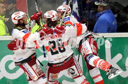 EBEL. Eishockey Bundesliga.  VSV gegen KAC.  Torjubel Dieter Kalt, Martin Schumnig, Paul Schellander (KAC). Villach, am 7.11.2010.
Foto: Kuess 


---
pressefotos, pressefotografie, kuess, qs, qspictures, sport, bild, bilder, bilddatenbank