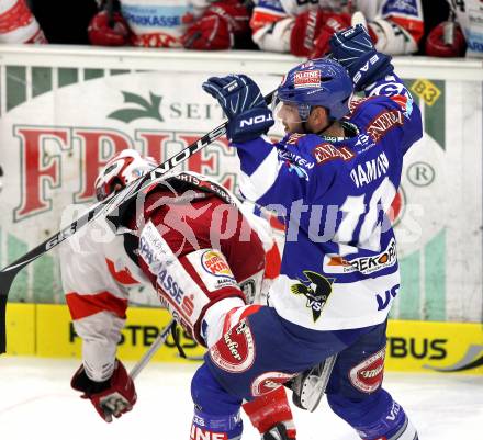 EBEL. Eishockey Bundesliga.  VSV gegen KAC. Derek Damon, (VSV), Kirk Furey  (KAC). Villach, am 7.11.2010.
Foto: Kuess 


---
pressefotos, pressefotografie, kuess, qs, qspictures, sport, bild, bilder, bilddatenbank