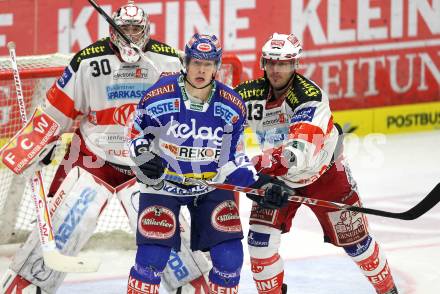 EBEL. Eishockey Bundesliga.  VSV gegen KAC.  Michael Raffl, (VSV), Rene Swette, Johannes Kirisits (KAC). Villach, am 7.11.2010.
Foto: Kuess 


---
pressefotos, pressefotografie, kuess, qs, qspictures, sport, bild, bilder, bilddatenbank