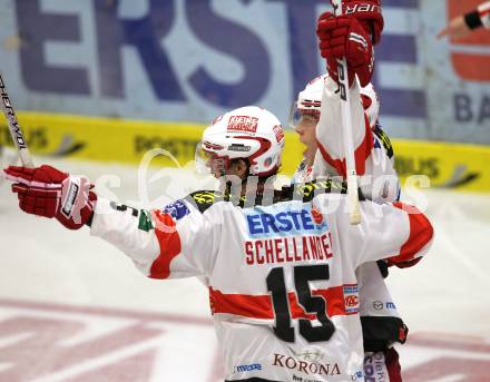 EBEL. Eishockey Bundesliga.  VSV gegen KAC.  Torjubel Thomas HUndertpfund, Paul Schellander (KAC). Villach, am 7.11.2010.
Foto: Kuess 


---
pressefotos, pressefotografie, kuess, qs, qspictures, sport, bild, bilder, bilddatenbank