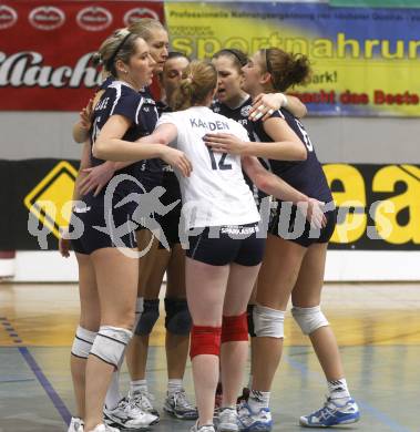 Volleyball MEL. ATSC Wildcats gegen ZOK Split. Jubel (Wildcats). Klagenfurt, am 6.11.2010.
Foto: Kuess
---
pressefotos, pressefotografie, kuess, qs, qspictures, sport, bild, bilder, bilddatenbank