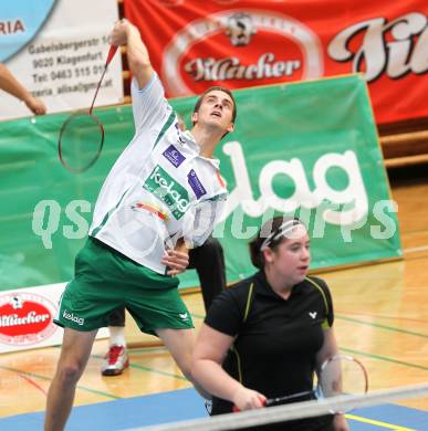 Badminton Bundesliga. ASKOE Kelag Kaernten gegen Vorchdorf. Stefan Wrulich, Belinda Heber (Kaernten). Klagenfurt, am 30.10.2010.
Foto: Kuess
---
pressefotos, pressefotografie, kuess, qs, qspictures, sport, bild, bilder, bilddatenbank