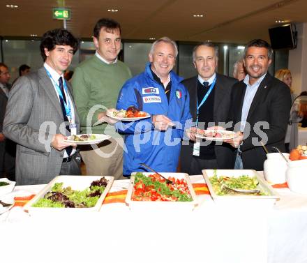 Fussball. Laenderspiel. Testspiel. Italien gegen Rumaenien. Klagenfurt, 17.11.2010. 
Foto: Kuess
---
pressefotos, pressefotografie, kuess, qs, qspictures, sport, bild, bilder, bilddatenbank