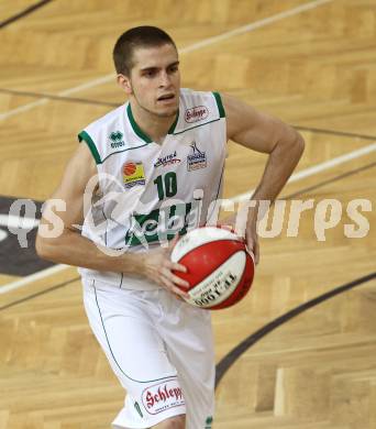 Basketball Bundesliga. Woerthersee Piraten gegen Xion Dukes Klosterneuburg.  Gunter Zajic (Piraten). Klagenfurt, 6.11.2010.
Foto:  Kuess

---
pressefotos, pressefotografie, kuess, qs, qspictures, sport, bild, bilder, bilddatenbank