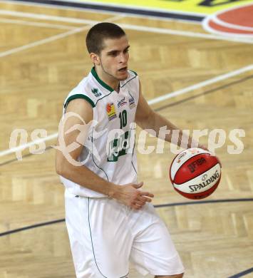 Basketball Bundesliga. Woerthersee Piraten gegen Xion Dukes Klosterneuburg.  Gunther Zajic (Piraten). Klagenfurt, 6.11.2010.
Foto:  Kuess

---
pressefotos, pressefotografie, kuess, qs, qspictures, sport, bild, bilder, bilddatenbank