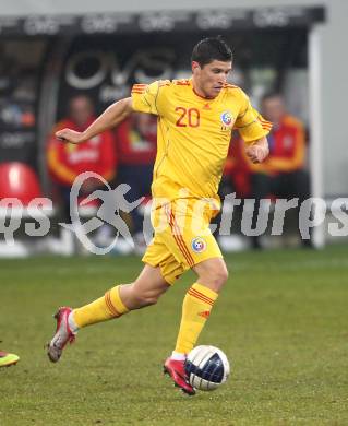 Fussball Laenderspiel. Testspiel. Rumaenien gegen Italien. Gabriel Cristian Tanase (Rumaenien). Klagenfurt, am 17.11.2010.
Foto: Kuess
---
pressefotos, pressefotografie, kuess, qs, qspictures, sport, bild, bilder, bilddatenbank