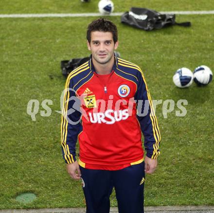 Fussball. Laenderspiel. Testspiel. Rumaenien gegen Italien. Training der Rumaenen im Stadion Klagenfurt. Cristian Eugen Chivu. Klagenfurt, 16.11.2010.
Foto: Kuess
---
pressefotos, pressefotografie, kuess, qs, qspictures, sport, bild, bilder, bilddatenbank