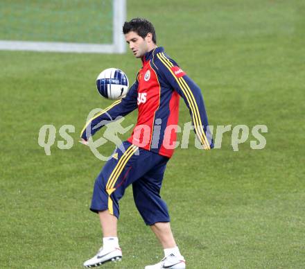 Fussball. Laenderspiel. Testspiel. Rumaenien gegen Italien. Training der Rumaenen im Stadion Klagenfurt. Cristian Eugen Chivu. Klagenfurt, 16.11.2010.
Foto: Kuess
---
pressefotos, pressefotografie, kuess, qs, qspictures, sport, bild, bilder, bilddatenbank