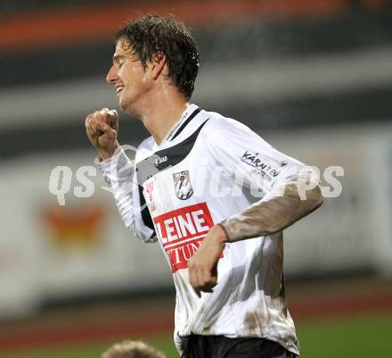 Fussball. Erste Liga. RZ Pellets WAC/St. Andrae gegen  SC Austria Lustenau. Torjubel Christian Falk (WAC). Wolfsberg, 19.11.2010. 
Foto: Kuess

---
pressefotos, pressefotografie, kuess, qs, qspictures, sport, bild, bilder, bilddatenbank