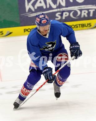 Eishockey. VSV. Josh Langfeld. Villach, 18.11.2010.
Foto: Kuess
---
pressefotos, pressefotografie, kuess, qs, qspictures, sport, bild, bilder, bilddatenbank