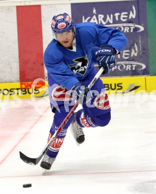 Eishockey. VSV. Josh Langfeld. Villach, 18.11.2010.
Foto: Kuess
---
pressefotos, pressefotografie, kuess, qs, qspictures, sport, bild, bilder, bilddatenbank