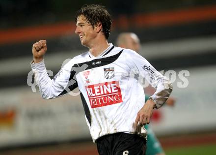 Fussball. Erste Liga. RZ Pellets WAC/St. Andrae gegen  SC Austria Lustenau. Torjubel Christian Falk (WAC). Wolfsberg, 19.11.2010. 
Foto: Kuess

---
pressefotos, pressefotografie, kuess, qs, qspictures, sport, bild, bilder, bilddatenbank