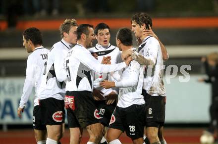 Fussball. Erste Liga. RZ Pellets WAC/St. Andrae gegen  SC Austria Lustenau. Torjubel WAC. Wolfsberg, 19.11.2010. 
Foto: Kuess

---
pressefotos, pressefotografie, kuess, qs, qspictures, sport, bild, bilder, bilddatenbank