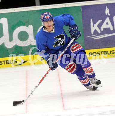 Eishockey. VSV. Josh Langfeld. Villach, 18.11.2010.
Foto: Kuess
---
pressefotos, pressefotografie, kuess, qs, qspictures, sport, bild, bilder, bilddatenbank